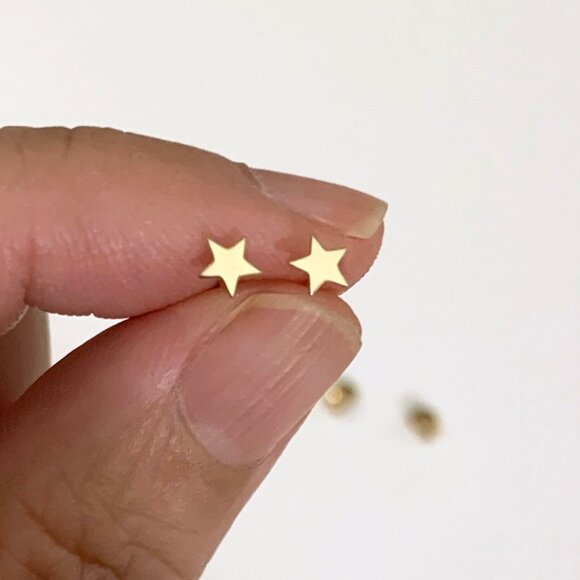 ❤️ DEAL! Solid 14k Gold Small Star Stud Earrings w/ Solid 14k Gold Earrings - Picture 4 of 6